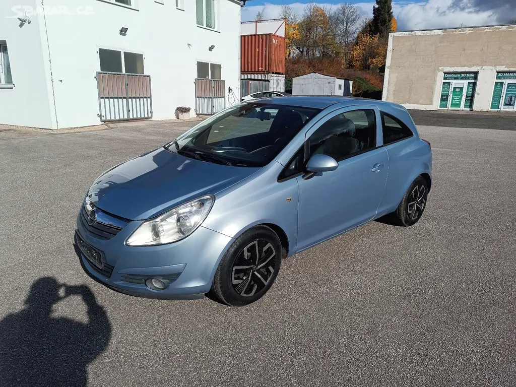 Opel Corsa D 1.4 59kw 140 tis.km STK-2028